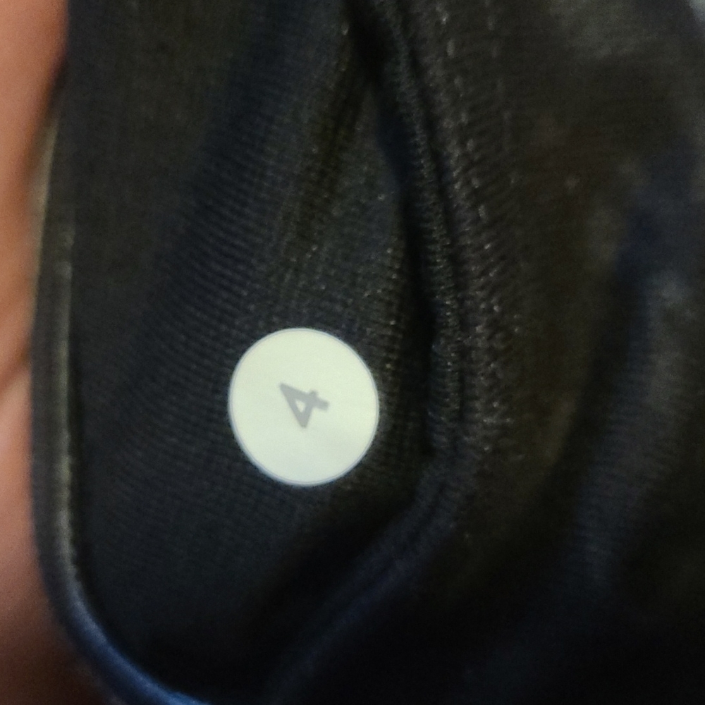 Lululemon crop capri leggings size 4 grey black - Picture 5 of 5